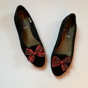 Vintage velvet flats with plaid bow | Laura Tyler
